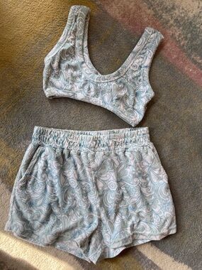 Two-Piece Floral Lounge Crop Bralette & Shorts Set - White & Light Blue